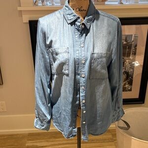 Women’s blue Denim Button-Up Shirt